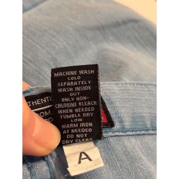 Chico's Coastal Light Blue Wide Leg Cropped Stretch Denim Jeans Size 3(XL/16) - Picture 4 of 8